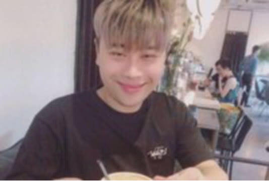 斗鱼官宣大主播复活回归,评论区炸开了锅,网友