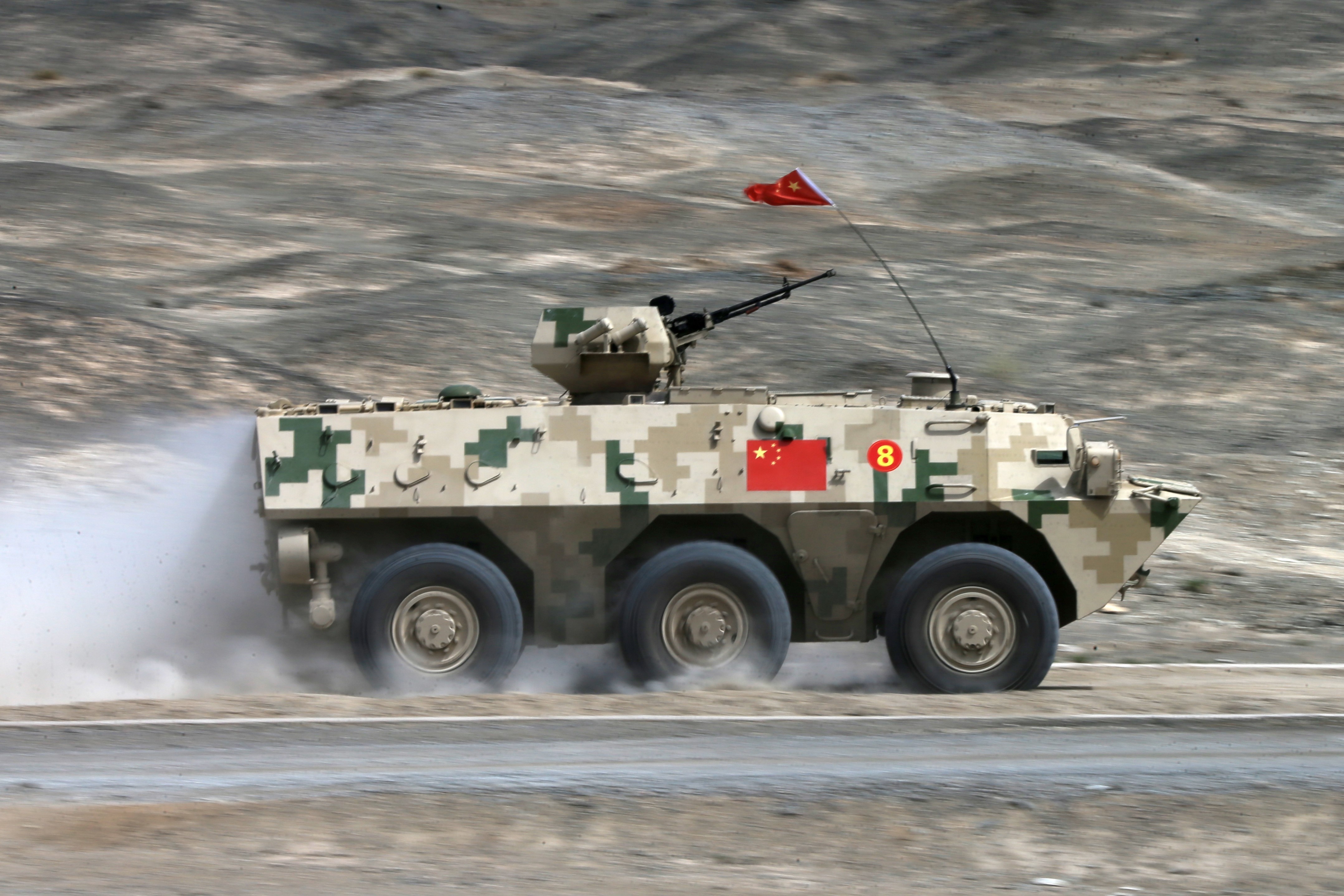 中国新一代重型步战车图片