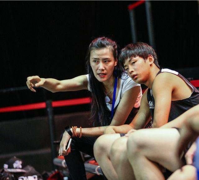 国篮女神身高1米95, 曝出择偶标准惊坏国人!球