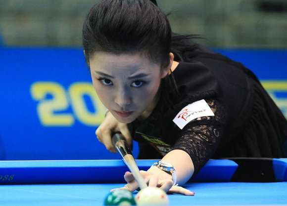 潘晓婷自曝赛前提前2小时打扮 穿衣要防走光