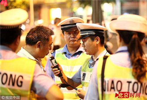 人大代表:建议符合一定条件醉驾案件可不起诉