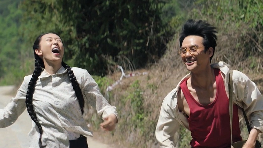 雷佳深情演唱《大江大河》片尾曲《时间走过》 雷佳深情演唱《大江大河》片尾曲《时间走过》