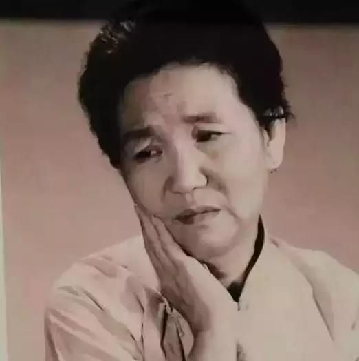 春晚第一位小品王,马未都说她是大师,一生坎坷