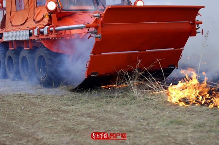 加装前档可有效对地面火线进行阻隔。