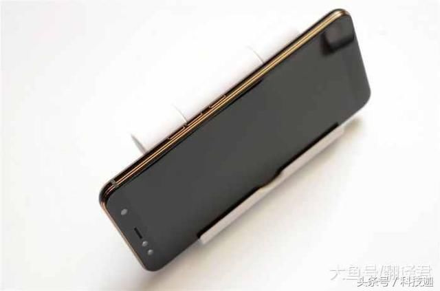 小屏党的福音!华为畅享8e青春发布,这才是真