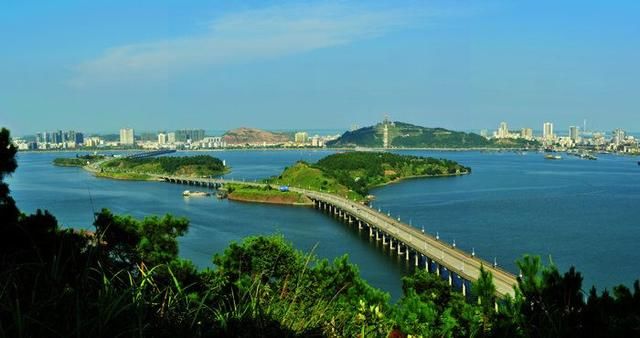 国家首批边境旅游试验区缘何选在满洲里、防城