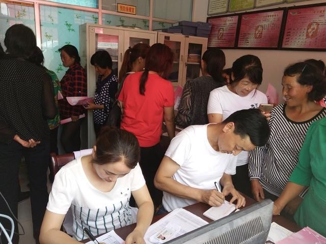 庆阳市住建局深入镇原县方山乡开展送医、送