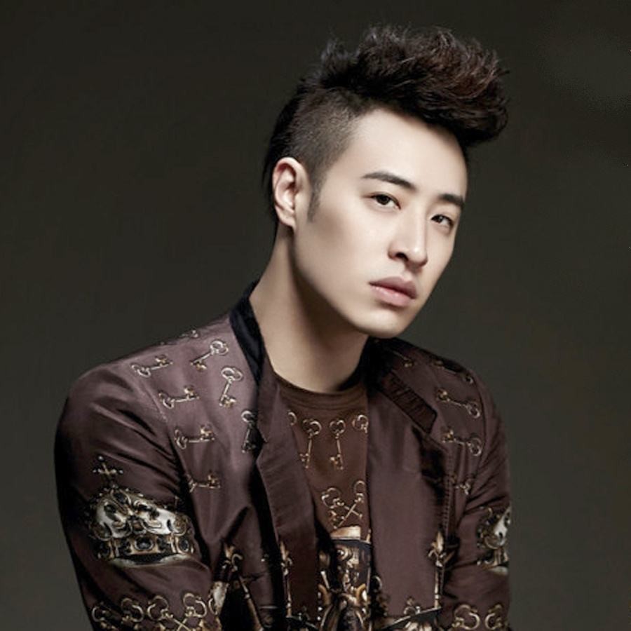 潘玮柏否认登记结婚 无奈又好笑 网友:不会又打脸吧