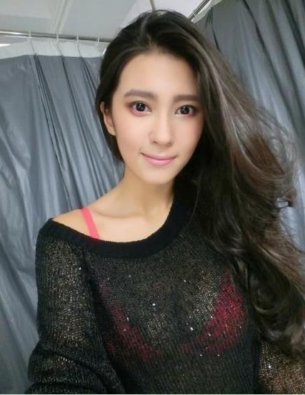 腿长胸大肤白!最美男篮国手女友曾甩王思聪