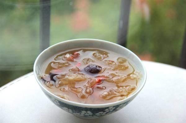 宝宝多喝汤,营养又健康!春天到了,宝妈的辅食菜