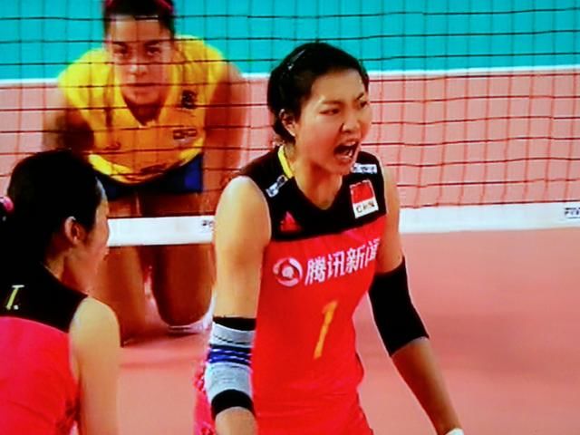 中国女排比赛视频中国女排对巴西 t01baa03f6a38670daf.jpg?size=640x480