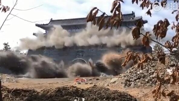 现场曝光！“曹园”大门今天上午已被爆破