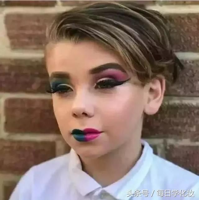 11岁小正太颜值逆天化妆师简直是天才,95后