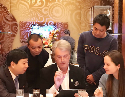 乌克兰第三任总统尤先科亲切接见葛胜利