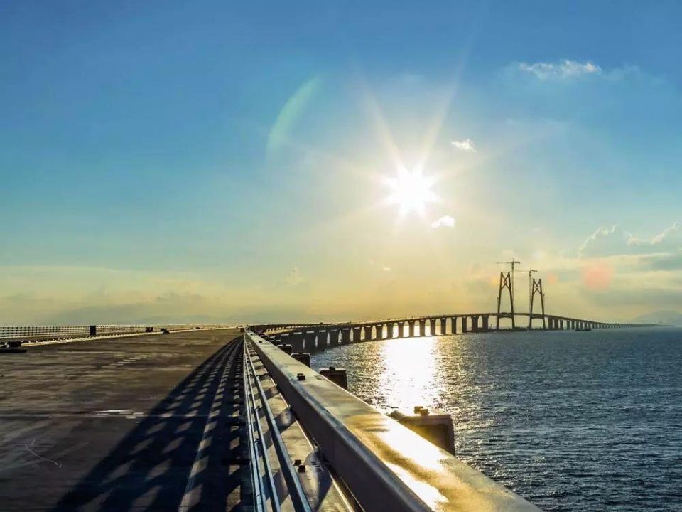 粤港澳大桥元旦正式通车,真面目首次曝光!