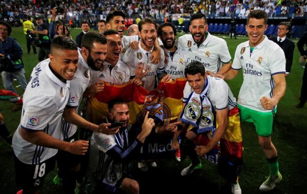 皇马时隔四年再获西甲冠军 C罗齐达内比巴萨强