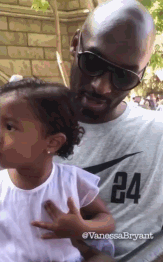 科比女儿Gigi去世 13岁同科比坐飞机不幸坠毁(图12) 科比女儿Gigi去世 13岁同科比坐飞机不幸坠毁(图12)