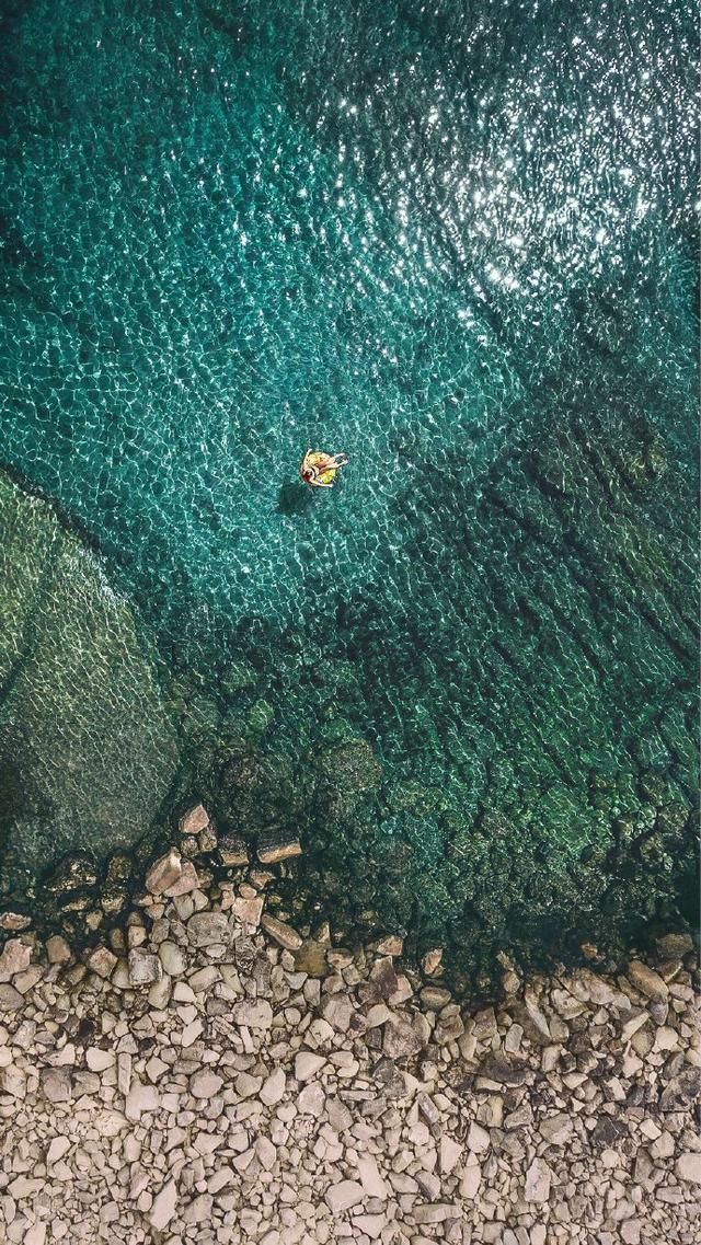 霸气激励人心的短句子,句句正能量,选一条作个