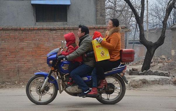 E借通:君子穷了莫探亲,人穷了别走亲,太寒心!