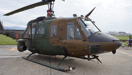 日本熊本发生地震 自卫队派越战直升机救灾