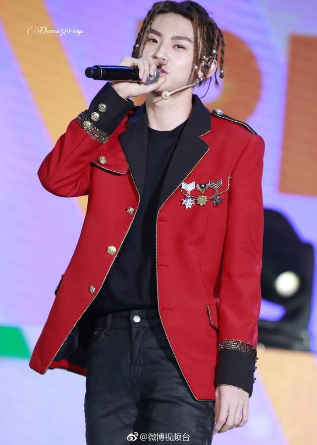 小鬼第一首正式发行的歌曲,获全球华人歌曲排