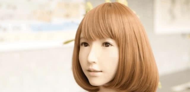 奇闻:各国美女机器人,中国的最聪明,美国的最逼