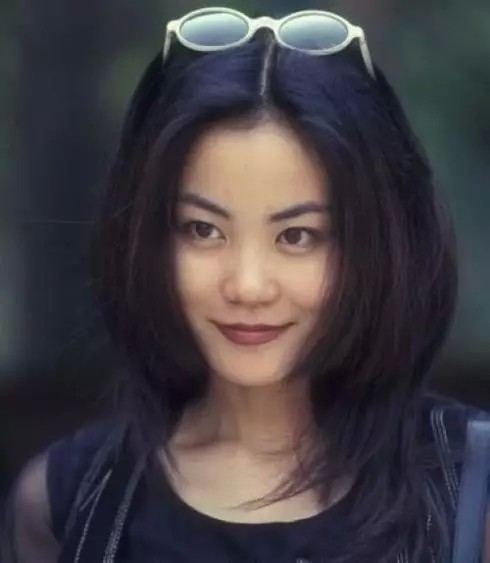 深读· 人物 ▏我是王菲,今年47岁