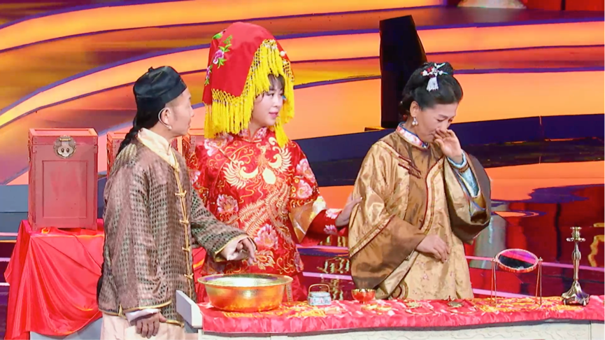 姚劲波与华少《创意中国》现场纷争不断 只为一张纸?