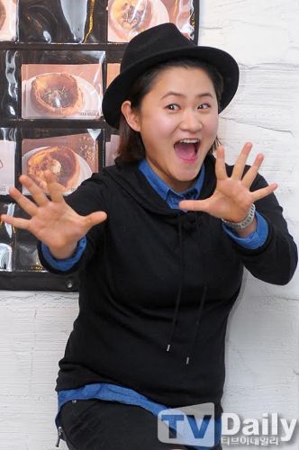 金申英开口澄清:“不雅视频主角不是我” 金申英开口澄清:“不雅视频主角不是我”
