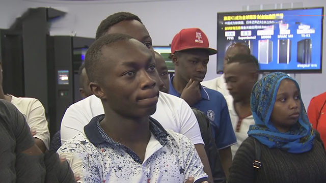 “一带一路”90后肯尼亚学生遇上“中国式生活” “一带一路”90后肯尼亚学生遇上“中国式生活”