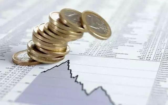 【典型案件】利用职务便利操纵期货市场,总经