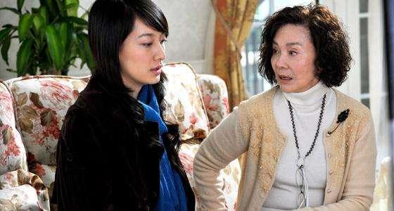 小姑子带男友回家,开来一辆豪车,婆婆对小姑子说:赶紧给我分了