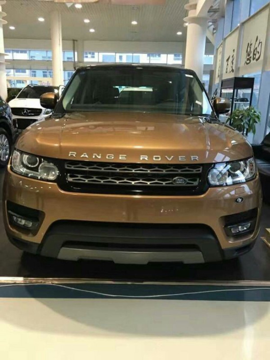 17款路虎揽胜运动版 全景天窗标配优惠价