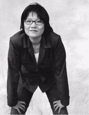 韩雪整日把军方背景挂在嘴边, 这些明星才是真