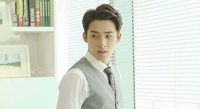 微微一笑很倾城男演员:杨洋自带光环,张彬彬演