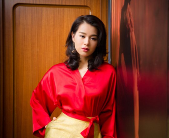 她整牙瘦身后美极了,终于有点相信杨颖解释自