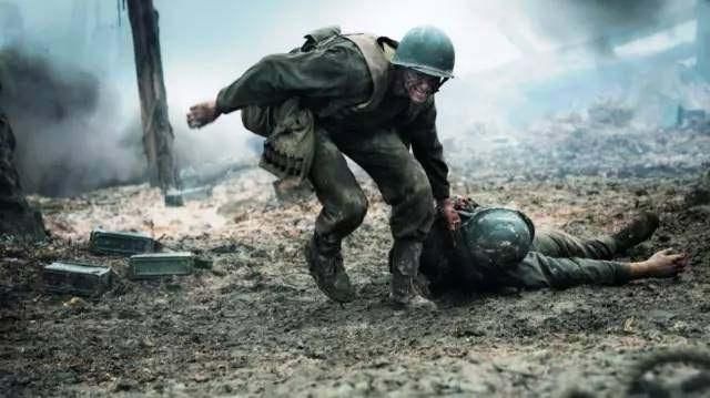 二战中,日本不顾公约屠杀美军伤兵,军医化身战