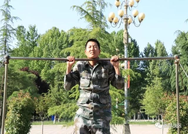 没当过兵的高材生学员到部队当兵实习是种什么