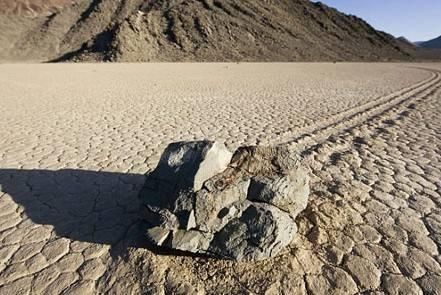 堪察加半島也是世界上火山活動最活躍的地方之一.