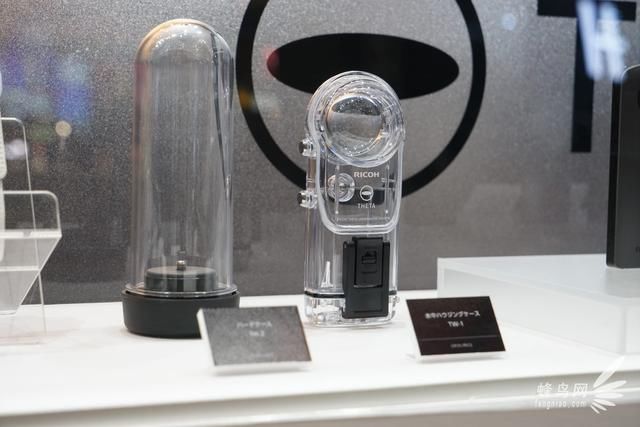 CP:2018:宾得K1II现身展会理光宾得展台报道1