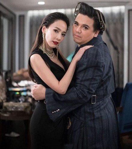 她是泰劇圈金牌經紀人捧紅aump,nadech,還能