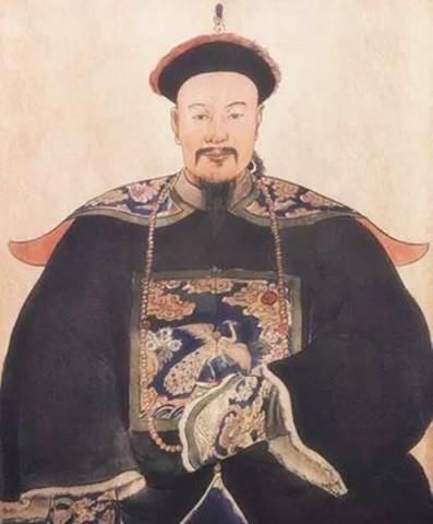 《红楼梦》中秦可卿和康熙帝是什么关系?秦可