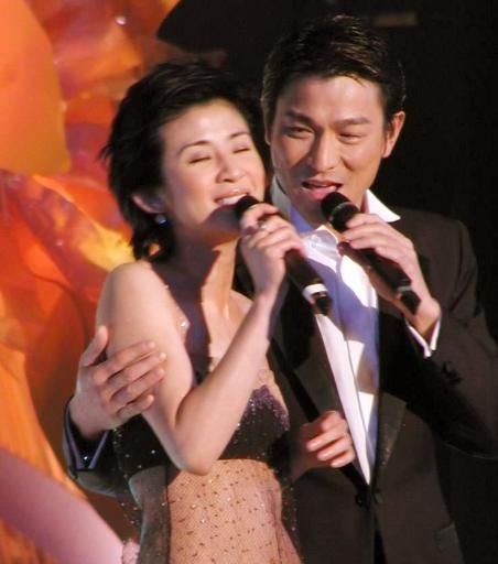 刘德华在东北被扇耳光,向华强不敢出面,最后竟