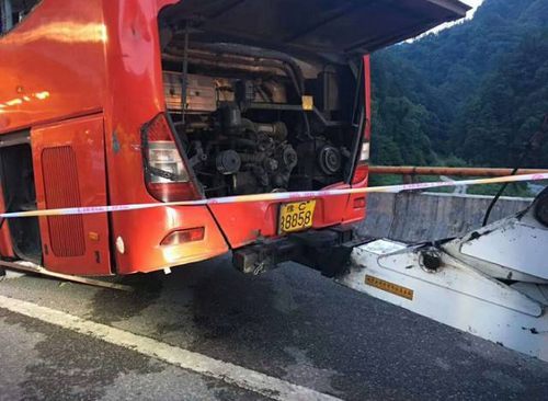 最高检介入西汉高速事故调查:将严查所涉渎职等犯罪 最高检介入西汉高速事故调查:将严查所涉渎职等犯罪