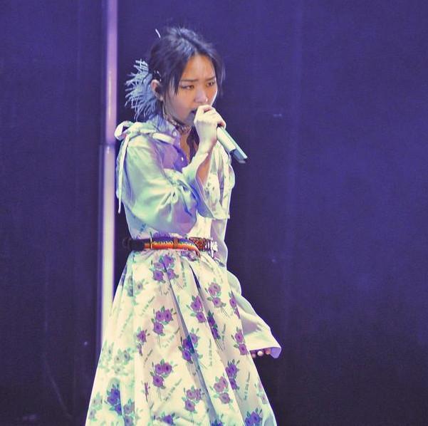 那英戒指被顺走景是假唱导火索,把林志玲喝进