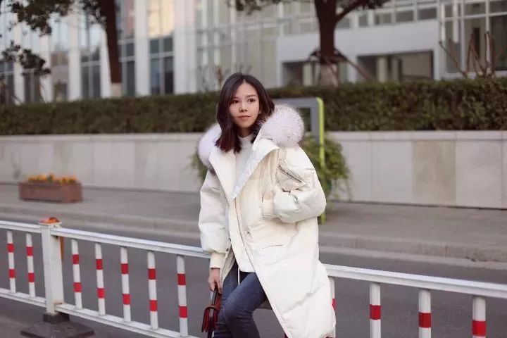 90后姑娘朋友圈消失2年 随后发的照片惊艳众人