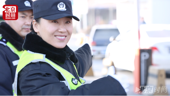 于文静:助人者自助 雷锋精神在当下 于文静:助人者自助 雷锋精神在当下