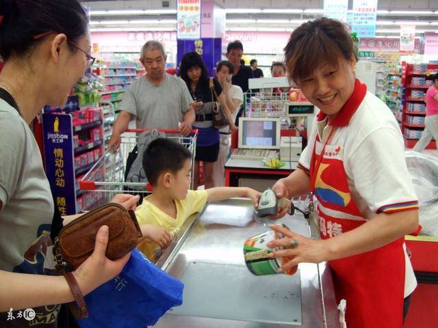 仅靠朋友圈就可以年赚百万的经典营销案例