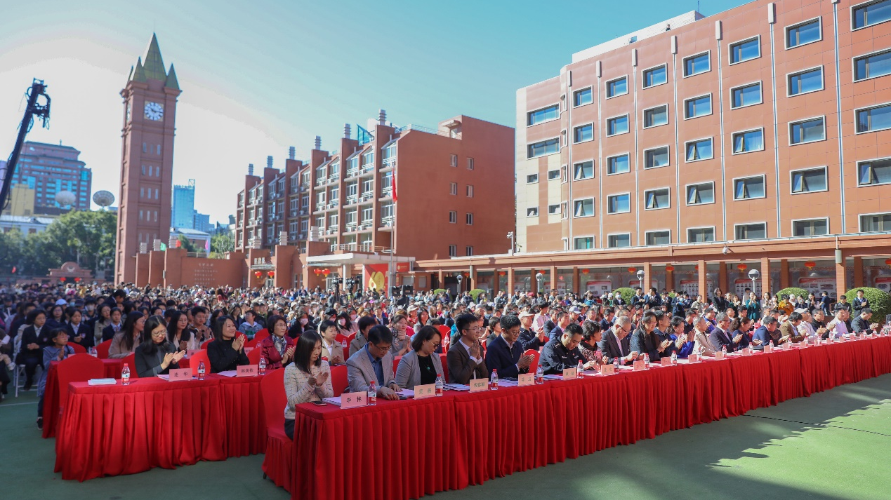 北京市日坛中学成立青少年科技创新学院献礼建校60华诞 北京市日坛中学成立青少年科技创新学院献礼建校60华诞
