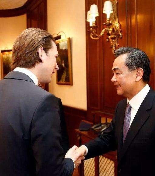 《奔跑吧》第一期的奥地利总理库尔茨,颜值逆